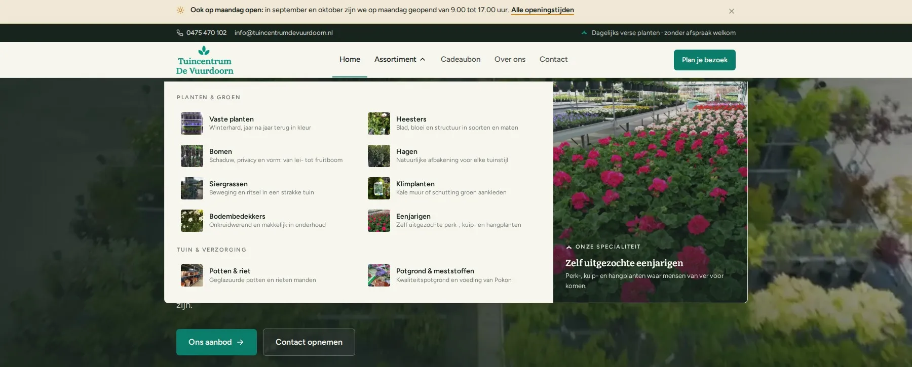 Het opengeklapte assortimentsmenu van Tuincentrum de Vuurdoorn met tien plantengroepen